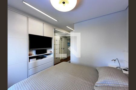 Apartamento à venda com 99m², 2 quartos e 2 vagasSuíte 1