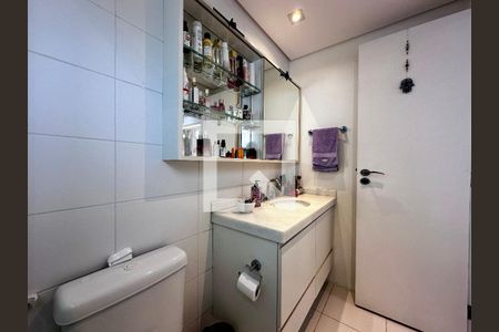 Apartamento à venda com 99m², 2 quartos e 2 vagasBanheiro Suíte 2