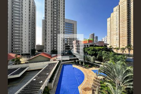 Apartamento à venda com 99m², 2 quartos e 2 vagasVista Suíte 1