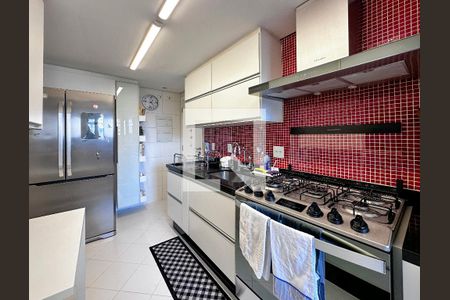 Apartamento à venda com 99m², 2 quartos e 2 vagasCozinha