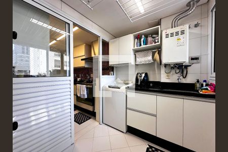 Apartamento à venda com 99m², 2 quartos e 2 vagasÁrea de Serviço