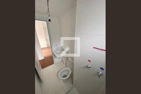 Apartamento para alugar com 45m², 2 quartos e sem vagaBanheiro
