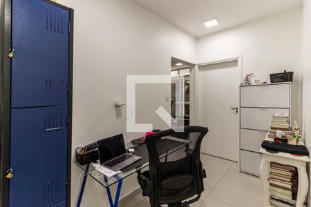 Apartamento à venda com 90m², 2 quartos e 1 vagaCorredor - Escritório