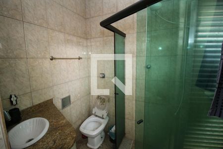 Casa à venda com 250m², 2 quartos e sem vagaBanheiro de serviço