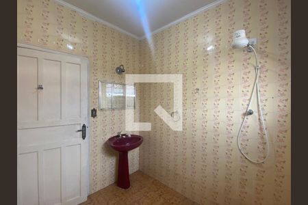 Casa à venda com 240m², 4 quartos e 3 vagasBanheiro