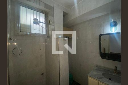 Casa à venda com 240m², 4 quartos e 3 vagasBanheiro do Quarto 2