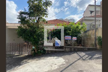 Casa à venda com 240m², 4 quartos e 3 vagasFachada