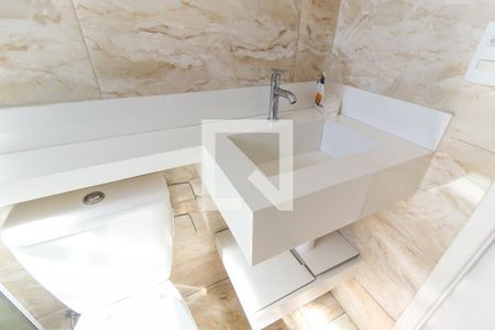 Casa de condomínio à venda com 71m², 2 quartos e 1 vaga Casa de condomínio à venda com 71m², 2 quartos e 1 vagaBanheiro