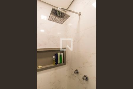 Apartamento à venda com 54m², 1 quarto e 2 vagasBanheiro da Suíte