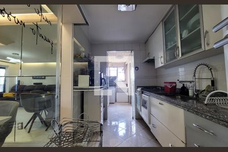 Apartamento à venda com 90m², 3 quartos e 2 vagasCozinha