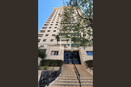 Apartamento à venda com 90m², 3 quartos e 2 vagasFachada