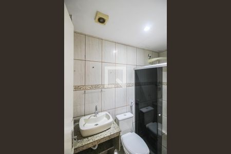 Apartamento para alugar com 72m², 2 quartos e 1 vaga Apartamento para alugar com 72m², 2 quartos e 1 vagaBanheiro