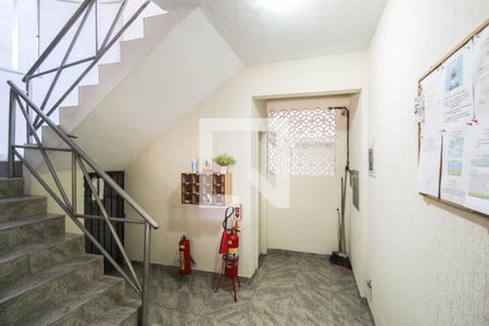 Hall de entrada de apartamento para alugar com 2 quartos, 72m² em Jardim Alvorada, Nova Iguaçu