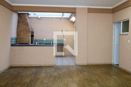 Casa à venda com 516m², 6 quartos e 10 vagas Casa à venda com 516m², 6 quartos e 10 vagasGaragem