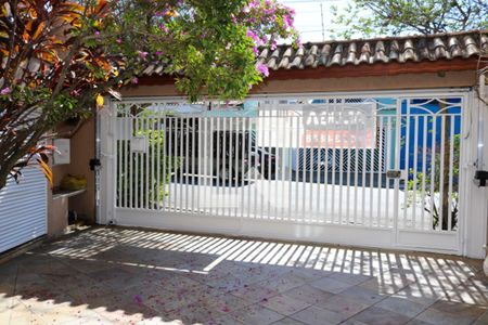 Casa à venda com 516m², 6 quartos e 10 vagas Casa à venda com 516m², 6 quartos e 10 vagasGaragem