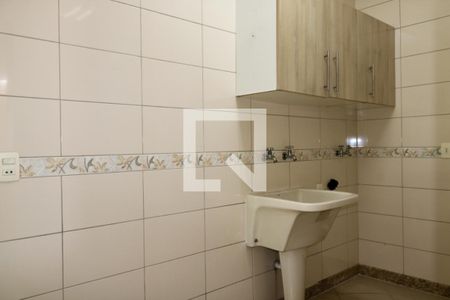 Casa à venda com 516m², 6 quartos e 10 vagas Casa à venda com 516m², 6 quartos e 10 vagasÁrea de Serviço