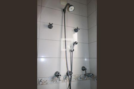 Casa à venda com 516m², 6 quartos e 10 vagas Casa à venda com 516m², 6 quartos e 10 vagasCasa 2 - 2º Piso banheiro