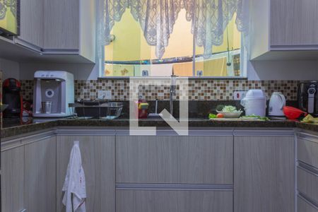 Casa à venda com 130m², 2 quartos e 2 vagas Casa à venda com 130m², 2 quartos e 2 vagasCozinha