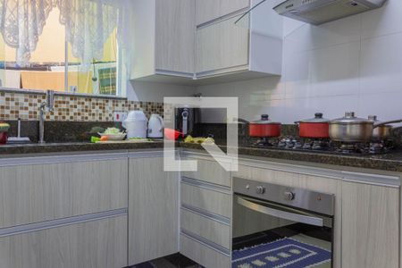 Casa à venda com 130m², 2 quartos e 2 vagas Casa à venda com 130m², 2 quartos e 2 vagasCozinha