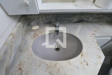 Apartamento para alugar com 132m², 2 quartos e 2 vagasBanheiro Suíte 