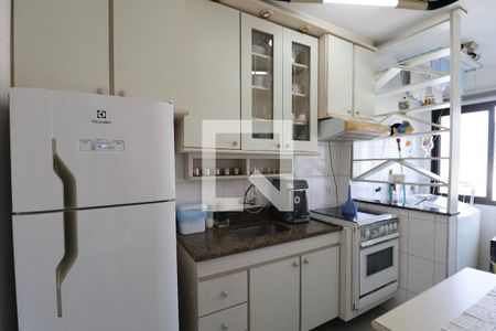 Apartamento para alugar com 132m², 2 quartos e 2 vagasCozinha