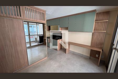 Quarto de kitnet/studio para alugar com 1 quarto, 25m² em Sumarezinho, São Paulo