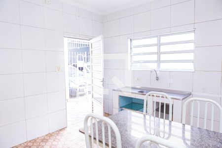 Casa para alugar com 60m², 2 quartos e sem vaga Casa para alugar com 60m², 2 quartos e sem vagaCozinha