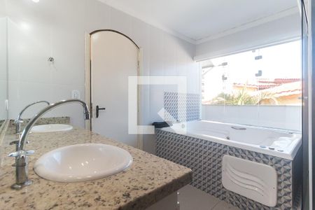 Casa para alugar com 450m², 4 quartos e 6 vagas Casa para alugar com 450m², 4 quartos e 6 vagasBanheiro da Suíte 3