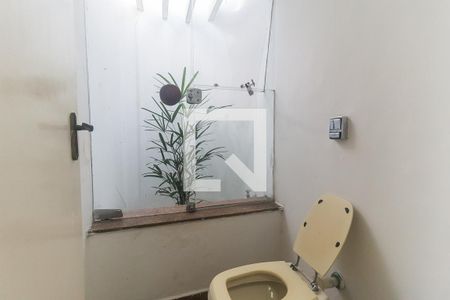 Casa para alugar com 450m², 4 quartos e 6 vagas Casa para alugar com 450m², 4 quartos e 6 vagasLavabo