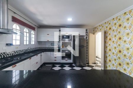 Casa para alugar com 450m², 4 quartos e 6 vagas Casa para alugar com 450m², 4 quartos e 6 vagasCozinha