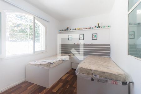 Casa para alugar com 450m², 4 quartos e 6 vagas Casa para alugar com 450m², 4 quartos e 6 vagasQuarto 2