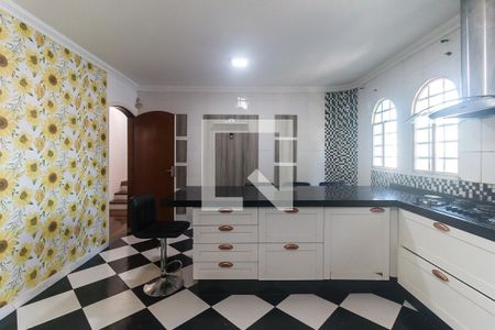 Casa para alugar com 450m², 4 quartos e 6 vagas Casa para alugar com 450m², 4 quartos e 6 vagasCozinha