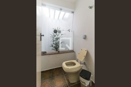 Casa para alugar com 450m², 4 quartos e 6 vagas Casa para alugar com 450m², 4 quartos e 6 vagasLavabo