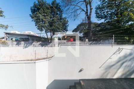 Casa para alugar com 450m², 4 quartos e 6 vagas Casa para alugar com 450m², 4 quartos e 6 vagasVista do Quarto 2