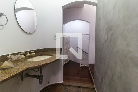 Casa para alugar com 450m², 4 quartos e 6 vagas Casa para alugar com 450m², 4 quartos e 6 vagasLavabo