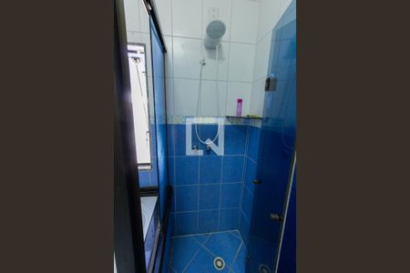 Casa à venda com 330m², 3 quartos e 4 vagasBanheiro 3 (suíte 2)