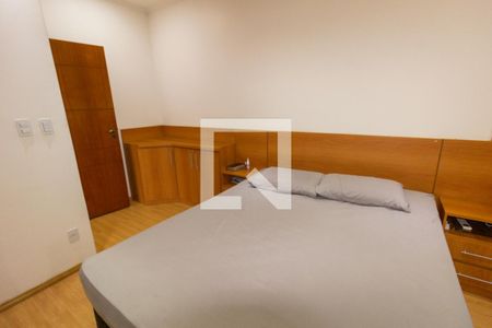 Casa à venda com 330m², 3 quartos e 4 vagasQuarto 1 (com closet) - suíte
