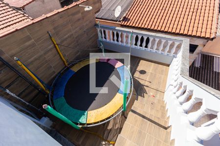 Casa à venda com 330m², 3 quartos e 4 vagasVaranda 2