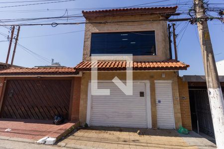 Casa à venda com 330m², 3 quartos e 4 vagasFachada