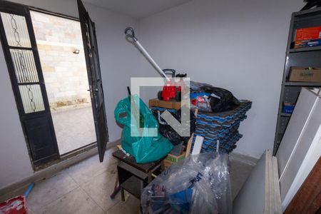Casa à venda com 330m², 3 quartos e 4 vagasQuartinho da bagunça
