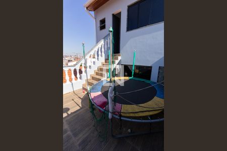 Casa à venda com 330m², 3 quartos e 4 vagasVaranda 2