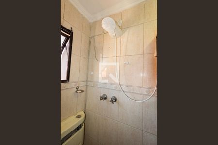 Casa à venda com 330m², 3 quartos e 4 vagasBanheiro 1 (suíte 3)