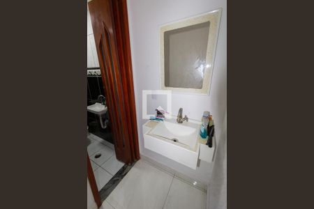 Casa à venda com 330m², 3 quartos e 4 vagasBanheiro 4