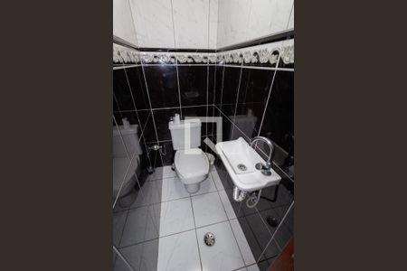 Casa à venda com 330m², 3 quartos e 4 vagasBanheiro 4