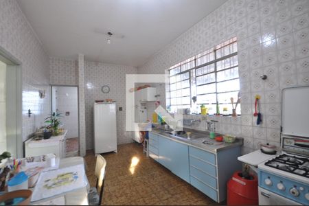 Casa à venda com 310m², 2 quartos e 1 vagaCozinha