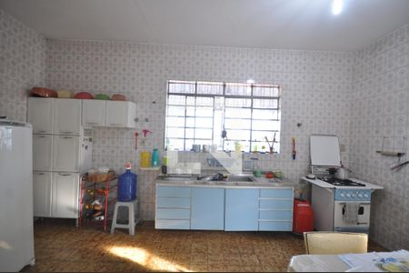 Casa à venda com 310m², 2 quartos e 1 vagaCozinha