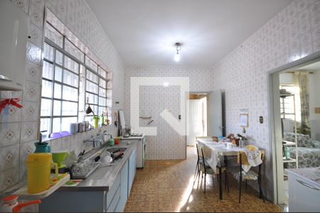 Casa à venda com 310m², 2 quartos e 1 vagaCozinha