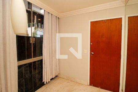 Sala de apartamento à venda com 2 quartos, 60m² em Estoril, Belo Horizonte