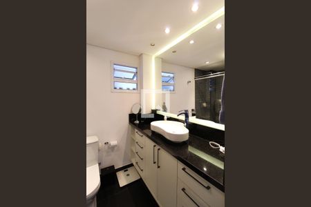 Apartamento à venda com 98m², 2 quartos e 1 vagaBanheiro da Suíte