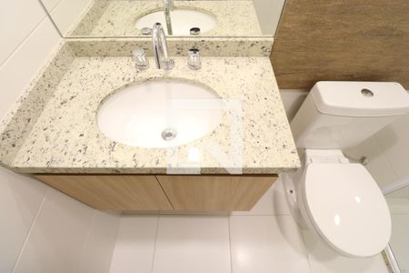 Apartamento para alugar com 45m², 1 quarto e 1 vagaDetalhe do banheiro